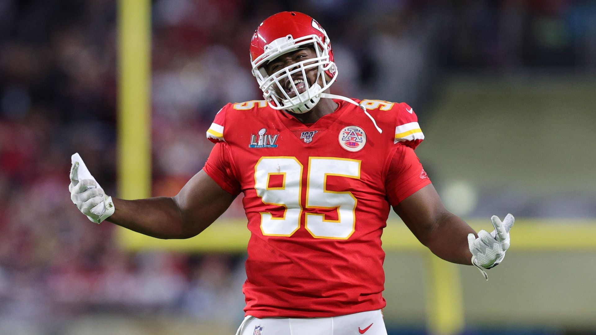 What should the Chiefs do with free -agent DT Chris Jones 