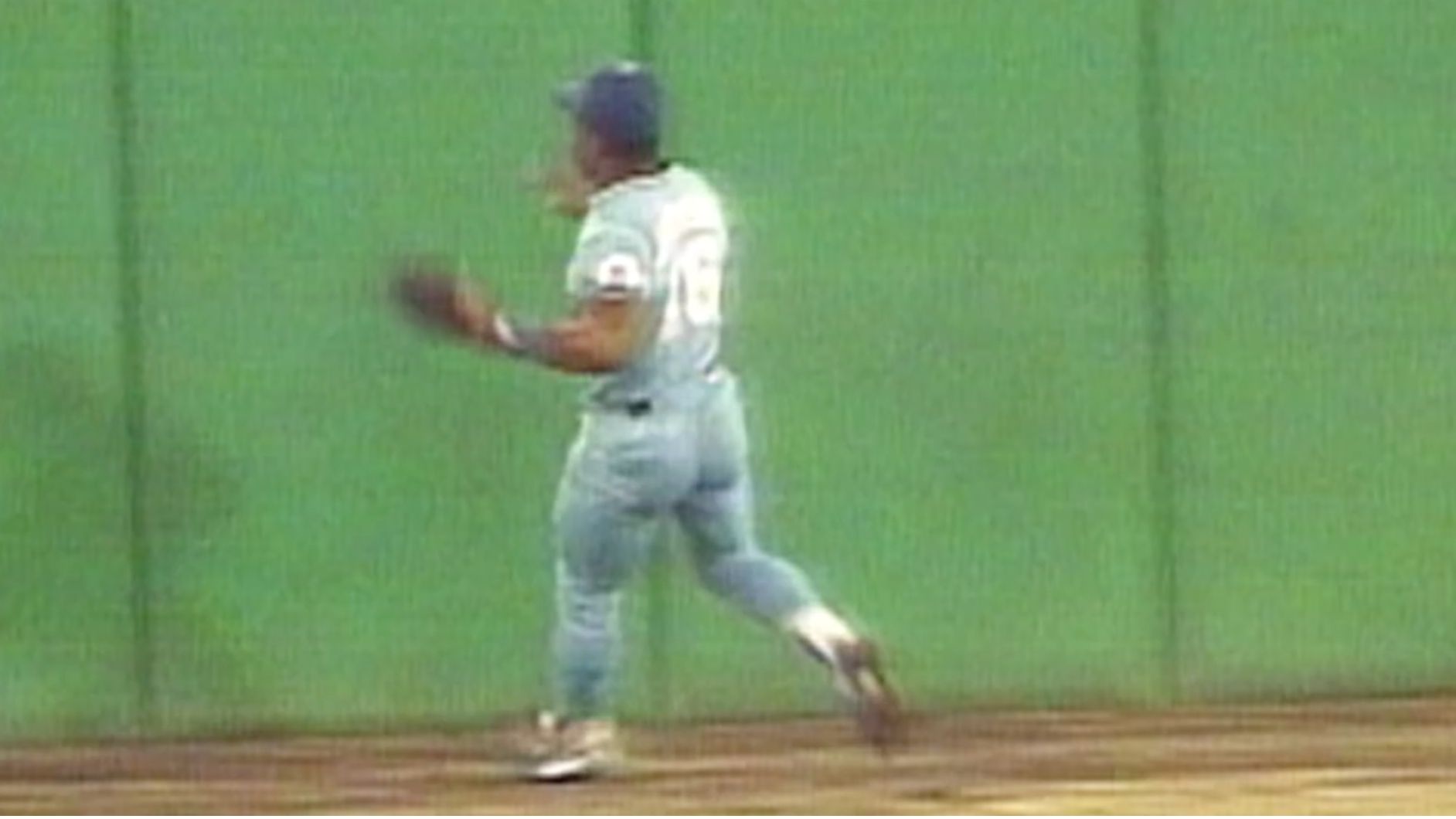 On this date: Bo Jackson ran up a wall - ESPN Video
