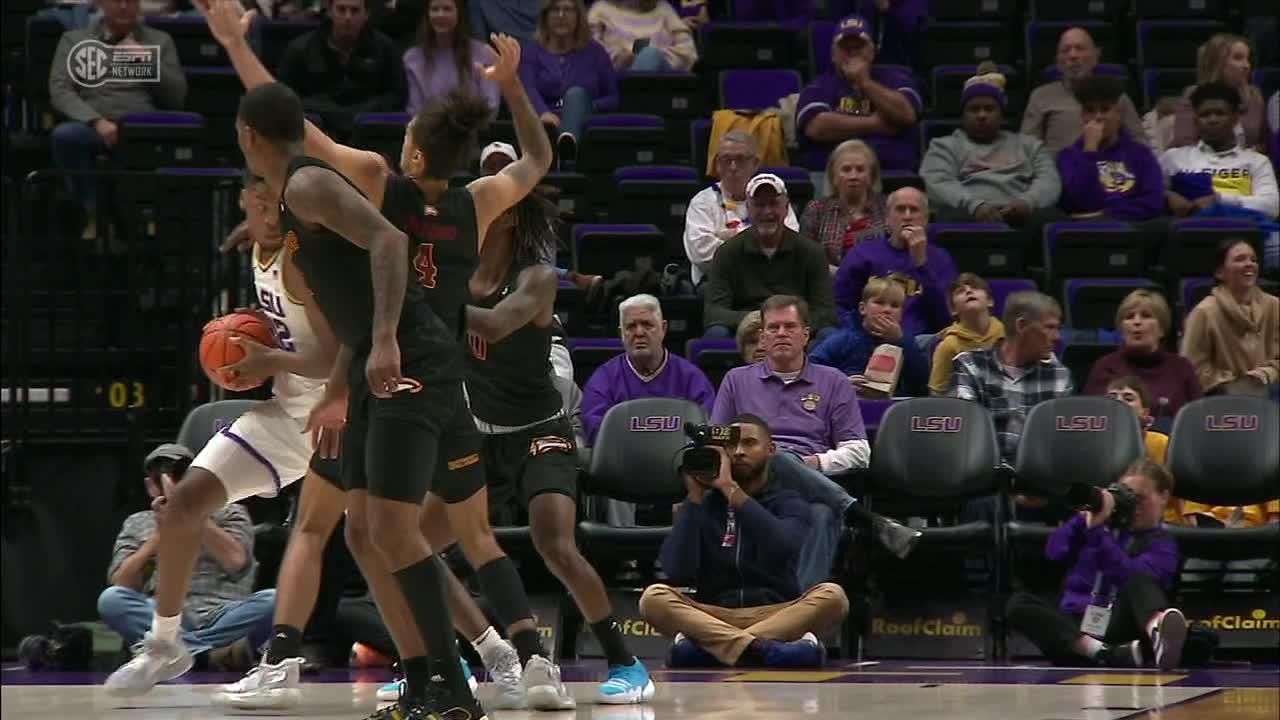 Kj williams drops in smooth lay in espn video