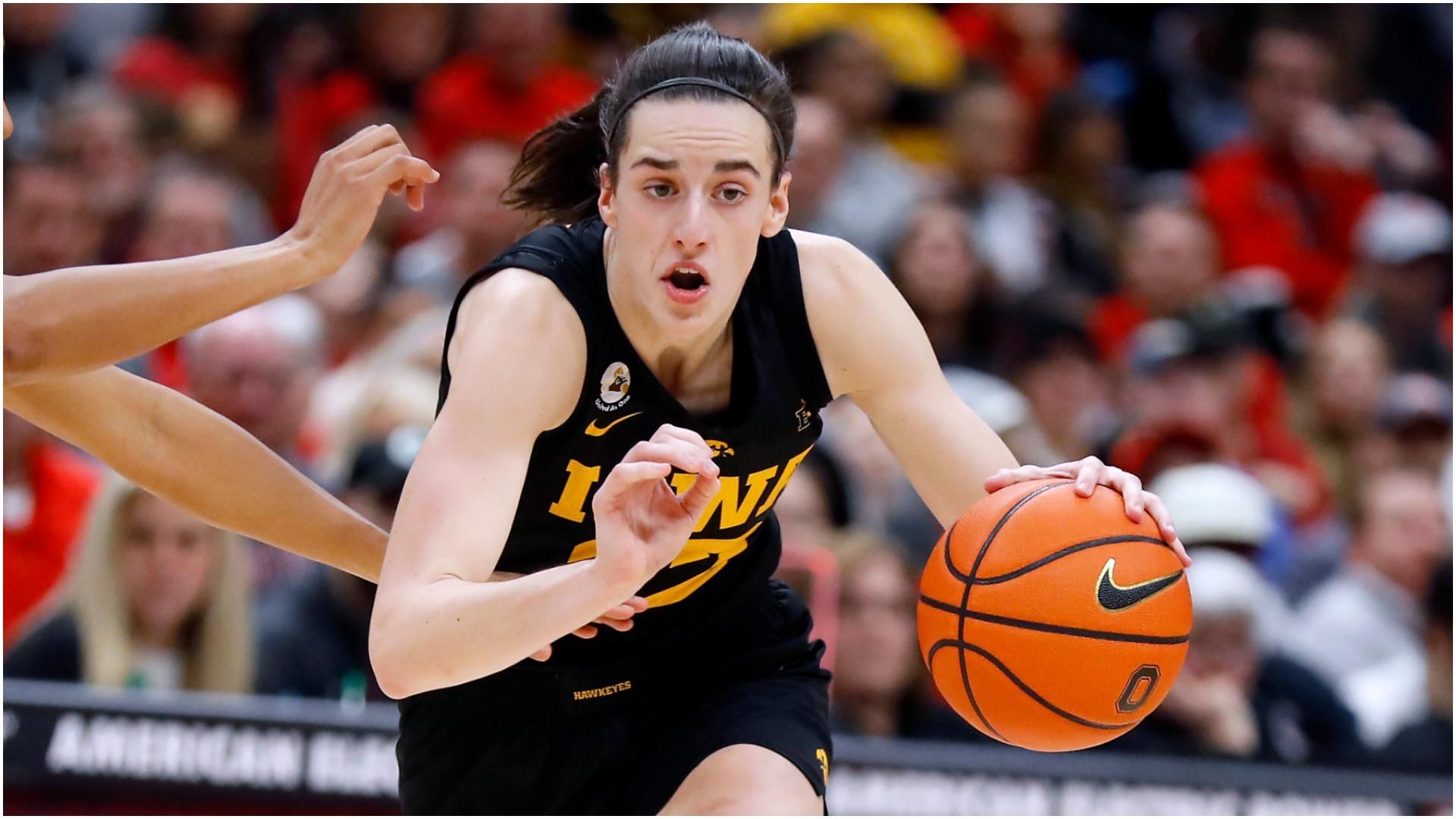 Caitlin Clark gets a tripledouble in Iowa's road win over Ohio State