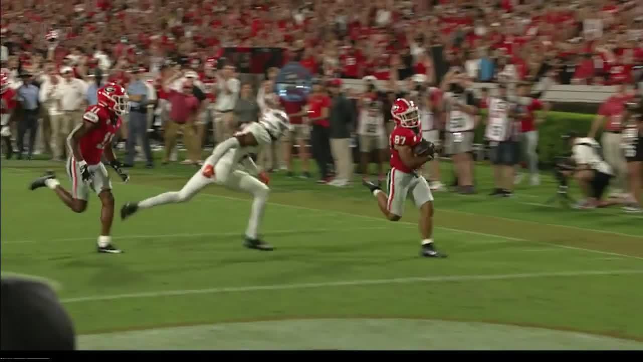 carson-beck-throws-54-yard-td-pass-to-mekhi-mews-espn-video
