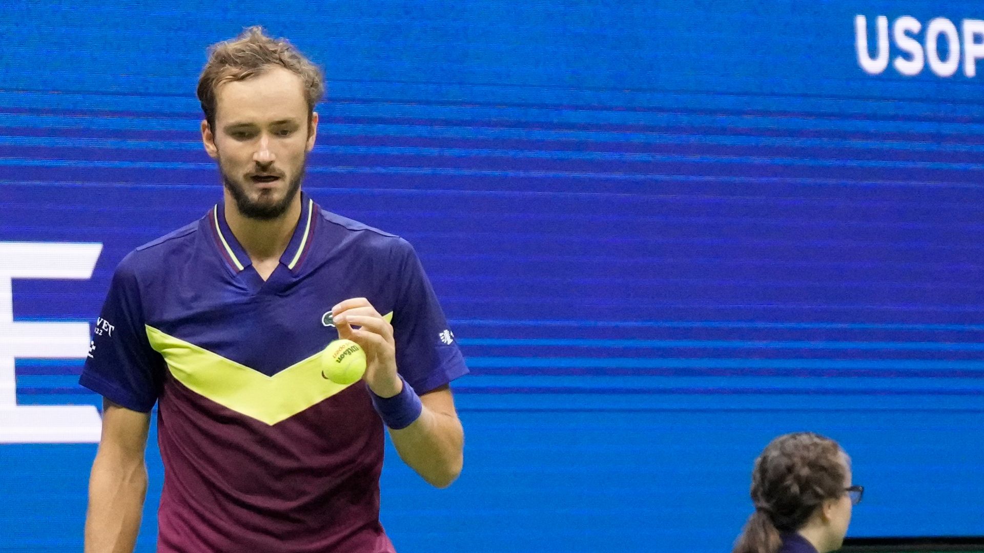 Medvedev takes commanding 2-0 set lead vs. Alcaraz - ESPN Video