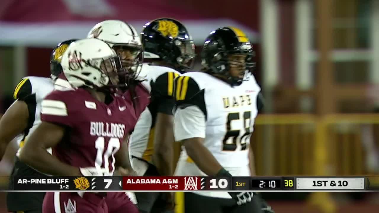 Jalen Macon breaks off 26-yard rush - ESPN Video