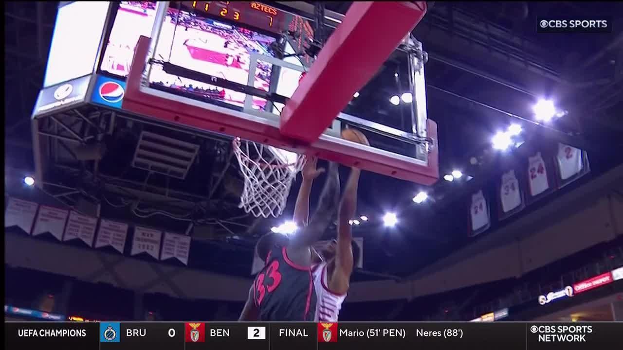 Aguek Arop With The Massive Stuff At The Rim Espn Video 