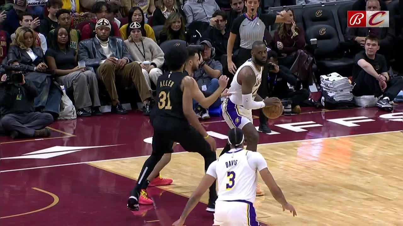 Isaac Okoro rocks the rim with powerful flush ESPN Video