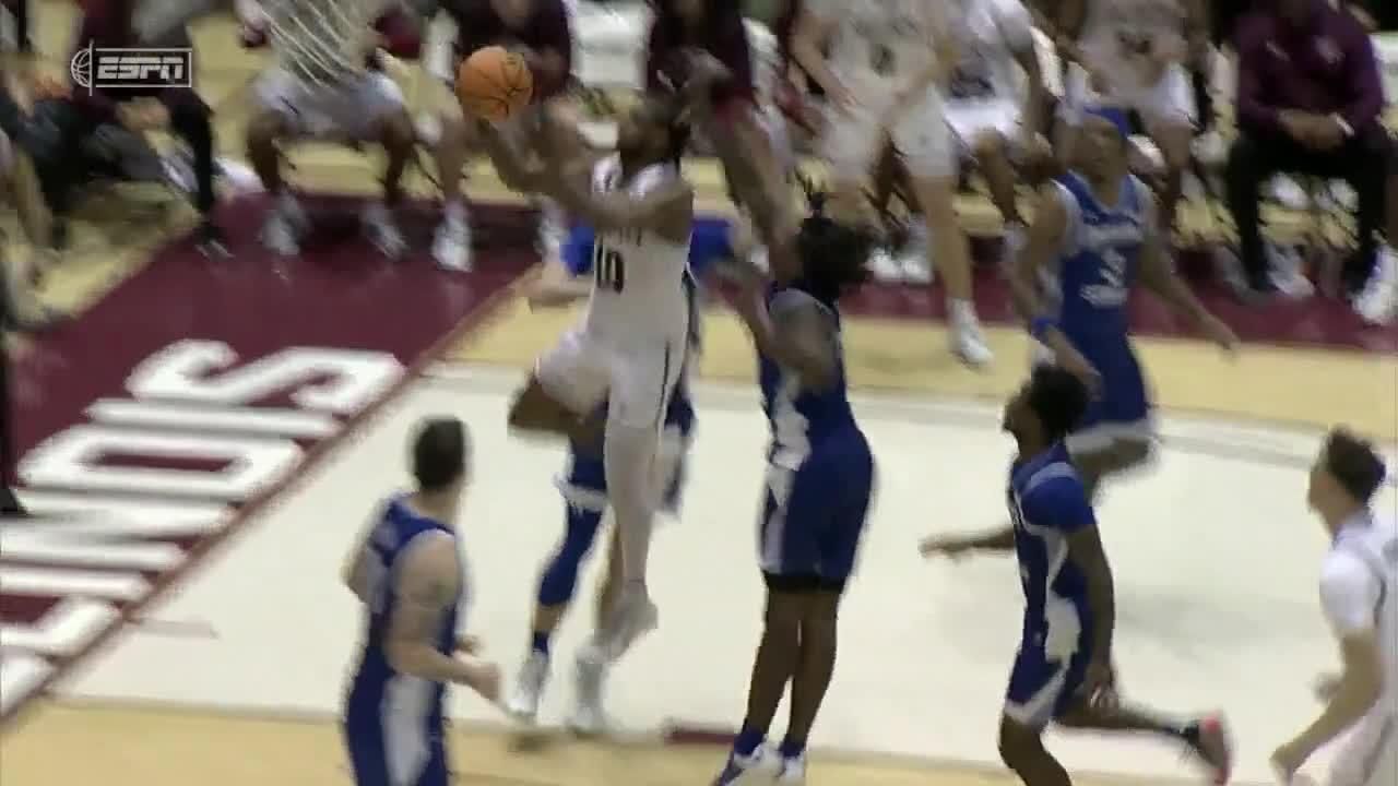 Xavier Johnson makes a layup late to give Southern Illinois a 1-point ...