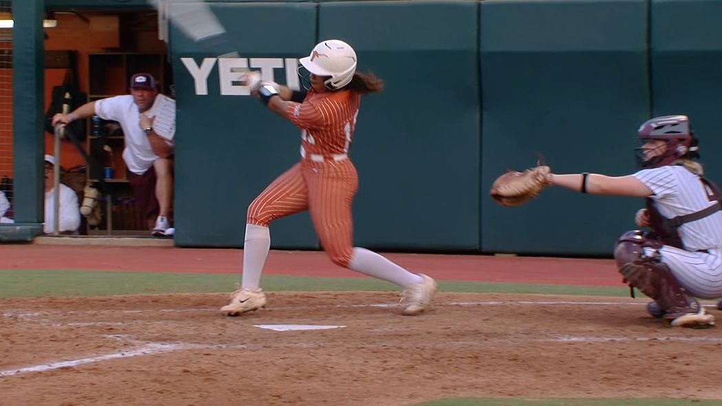 Mia Scott hits solo HR for Texas - ESPN Video