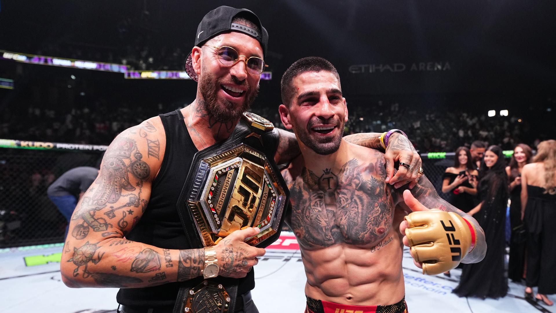 Ilia Topuria celebrates with Sergio Ramos after retaining featherweight ...