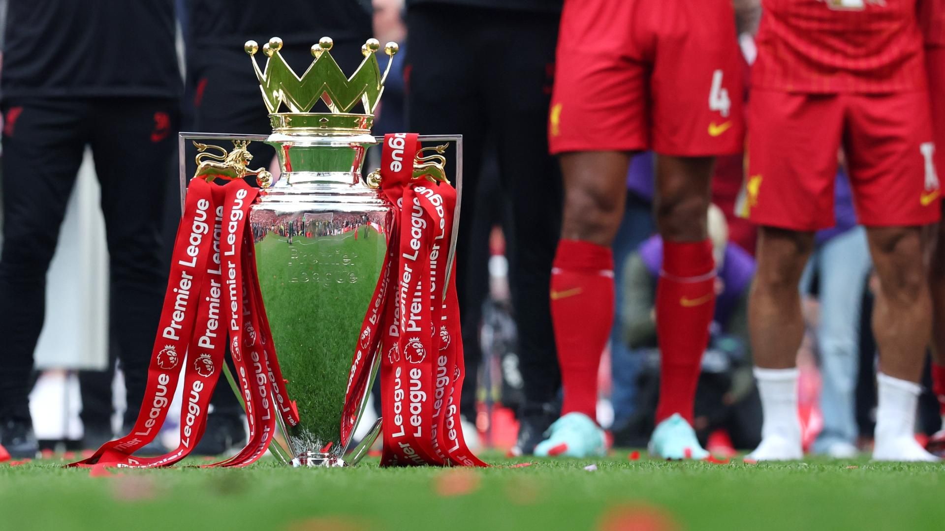 Ekitike al Liverpool: ¿Éxito o Fracaso? Análisis del Fichaje. 3 2:06Will there be a four-way title race in the upcoming Premier League season?Mark Ogden suggests the 2025-26 season could be the most competitive Premier League title race of all time.