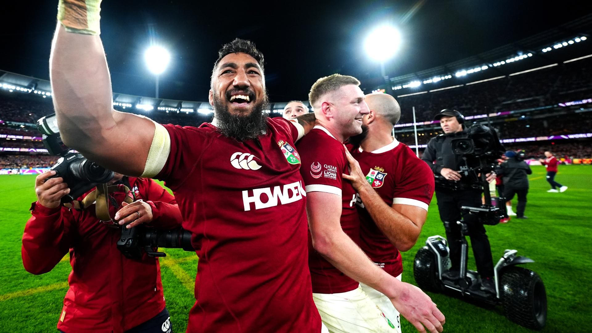 Alaalatoa Down in Wallabies vs. Lions: Doubts Over "Diving" and Lineup 3 Resumen del caos tardío