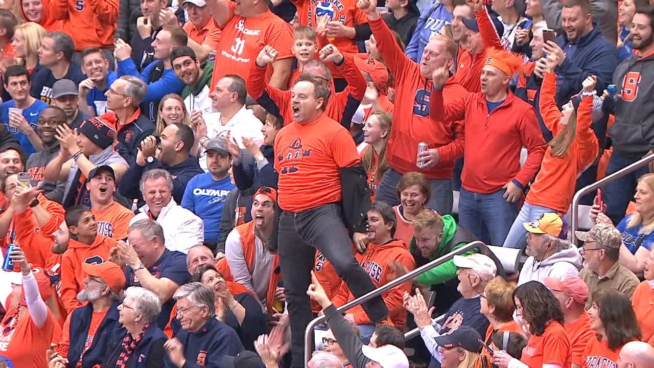Syracuse Fan Delights The Crowd With His Dancing ESPN Video Syracuse fan delights the crowd with his dancing espn video