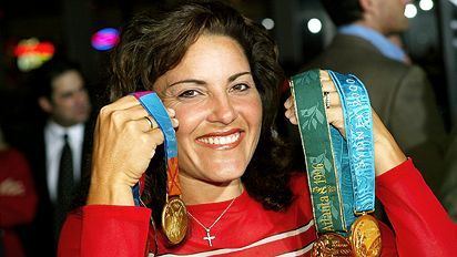 Fernandez Was A Hit For Ucla And Usa Softball