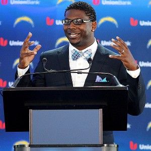 NFL Great LaDainian Tomlinson to Sign With San Diego Chargers, Retire - The  Phinsider