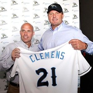 Roger Clemens pitching in independent Atlantic League