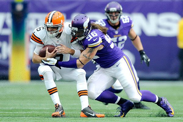 Vikings releasing 12-year veteran Brian Robison