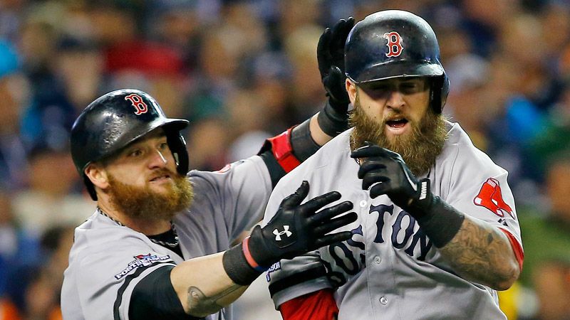 Mike Napoli provides clutch bat, glove for Red Sox