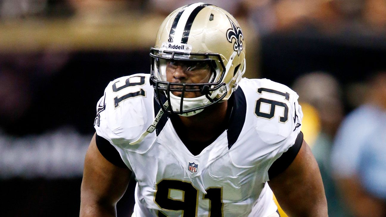 Saints bring Roman Harper back to New Orleans