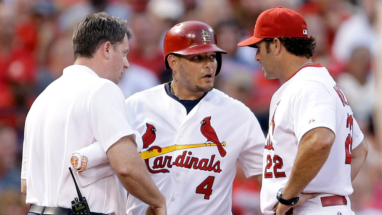 Yadier Molina out with torn thumb ligament, but for how long? - Viva El  Birdos