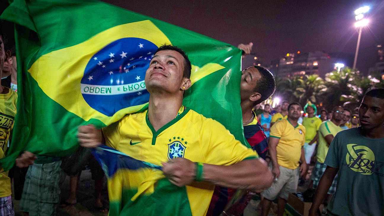 Brasil Flag Brazilian Soccer Fan T-Shirt