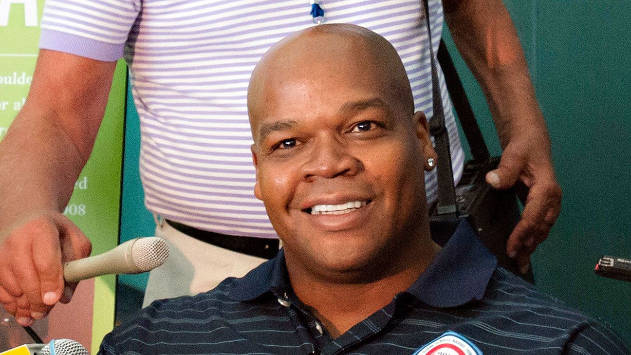 Frank Thomas Laughs About ESPN Forgetting White Sox Won 2005 World Series:  'Disrespectful,' But Attention Is On Cubs - CBS Chicago