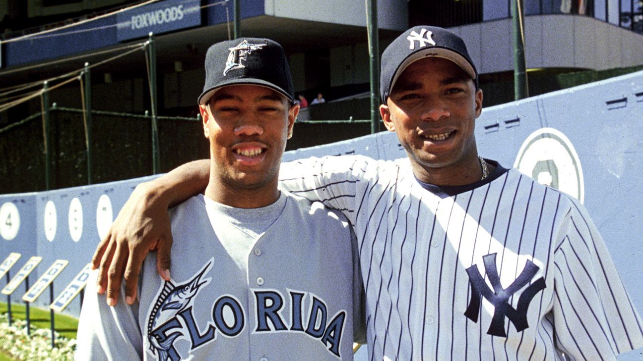 MLB on X: Aroldis Chapman watches his native Cuba play at the