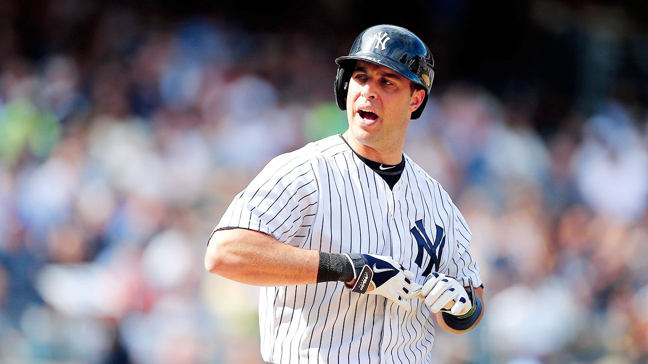 Yankees slugger Mark Teixeira OK after being hit on knee by pitch