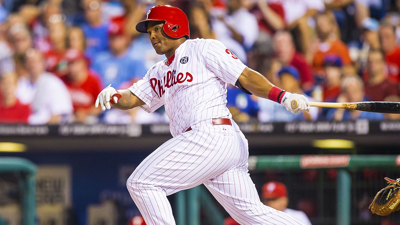 Phils beat Reds in 9th; Byrd suffers broken wrist in 5-4 setback - The  Tribune