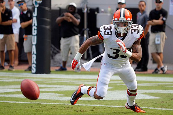 Jordan Poyer returns to Cleveland to face his former team