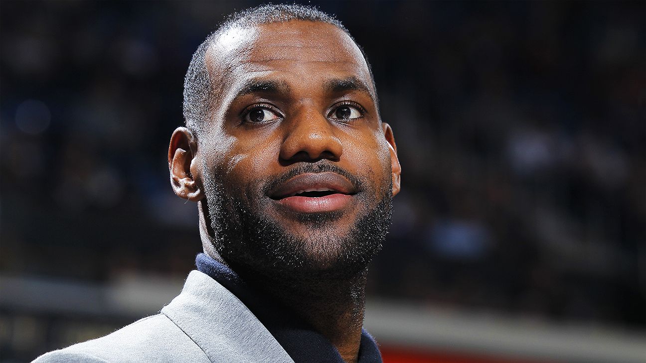 LeBron James Talks His 'Unbelievable' First Meeting with Michael Jordan