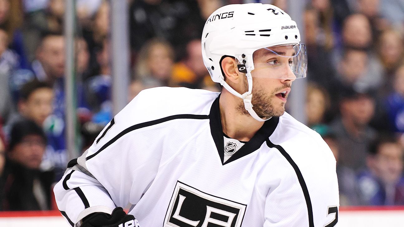 Alec Martinez expected to make full recovery after wrist