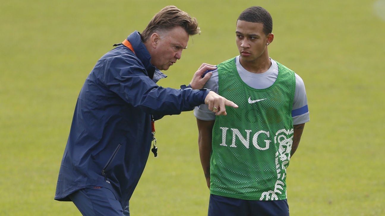 Memphis Depay completes 'dream' Manchester United move from PSV