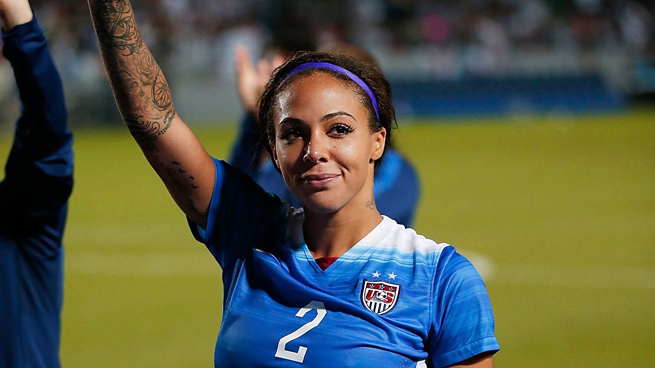 Sydney Leroux Bravely Takes On Instagram S Mom Shamers