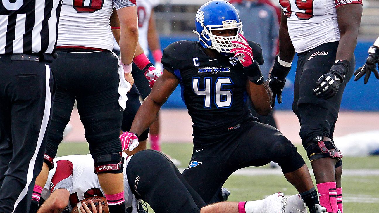 Khalil Mack returns for Buffalo Bulls spring game