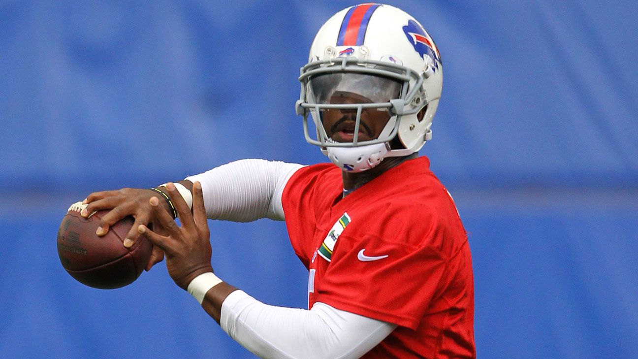 Tyrod Taylor sharp for Bills while splitting reps with Matt Cassel ...