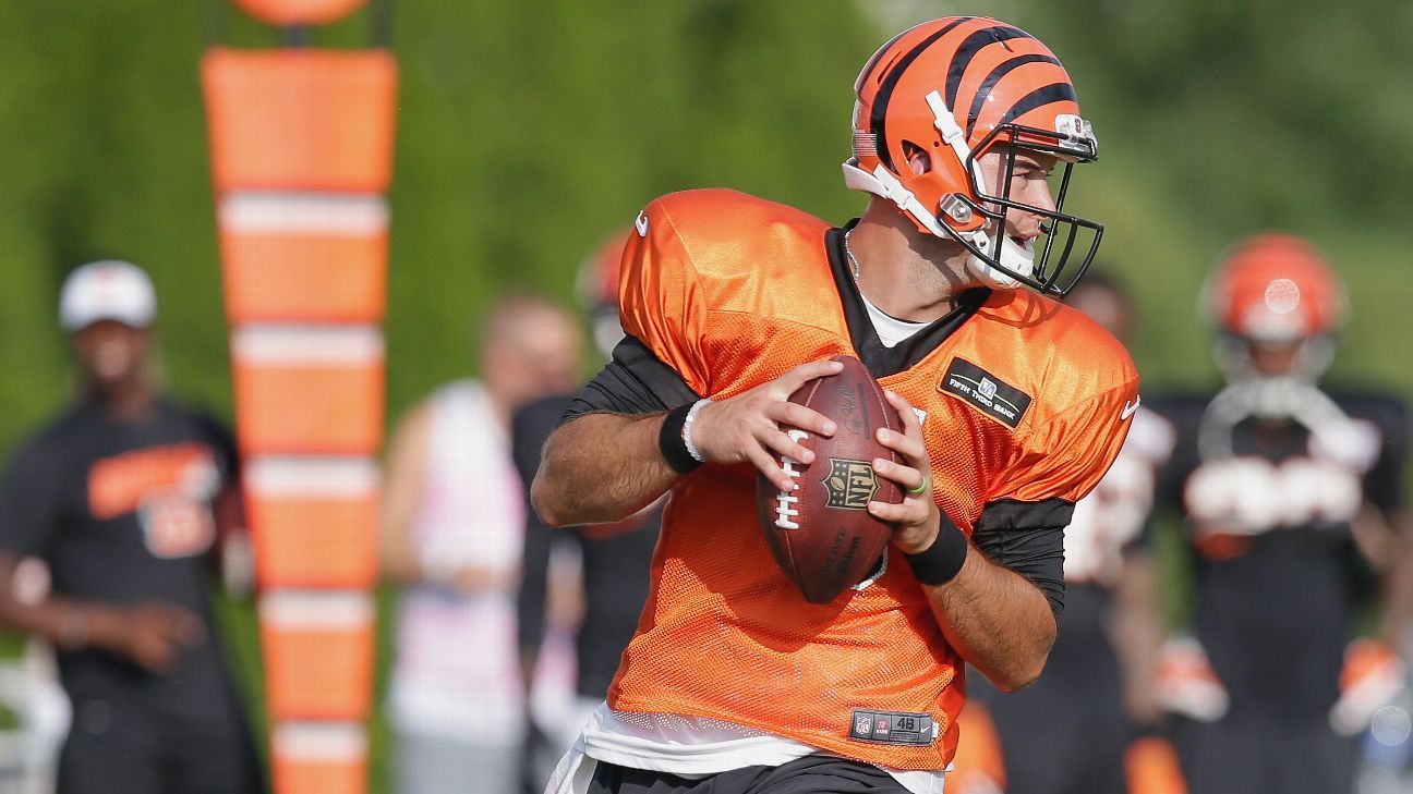 AJ McCarron's first playoff game for Bengals gets off to sloppy start -  ESPN - Cincinnati Bengals Blog- ESPN