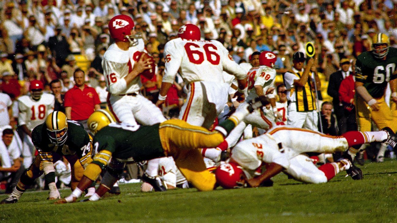 Len Dawson, Hall of Fame quarterback who led Chiefs to Super Bowl