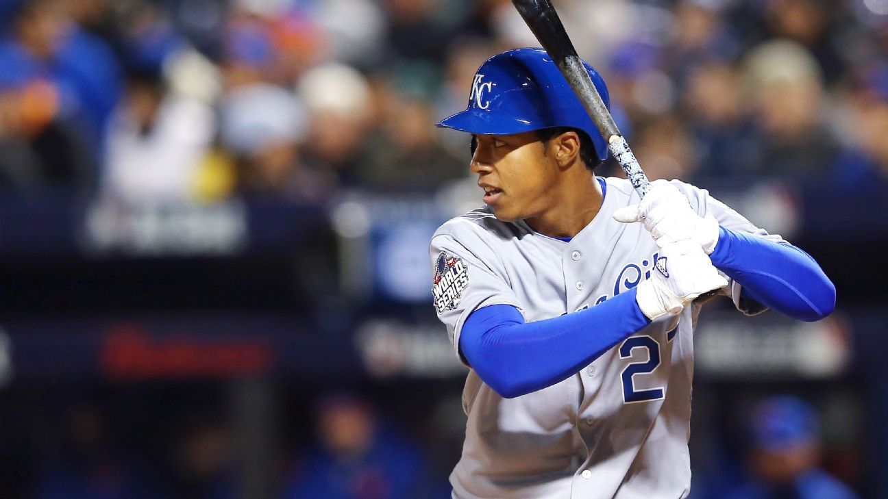 2015 World Series -- Kansas City Royals add Raul A. Mondesi to