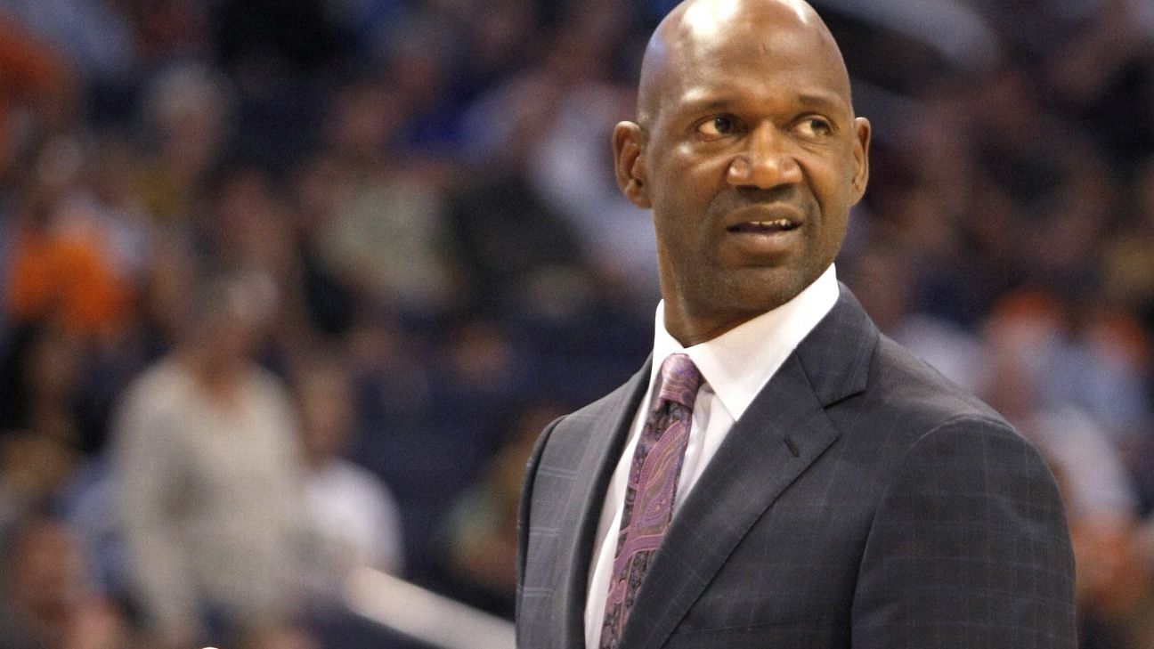 Former NBA All-Star Terry Porter as Portland Pilots head coach