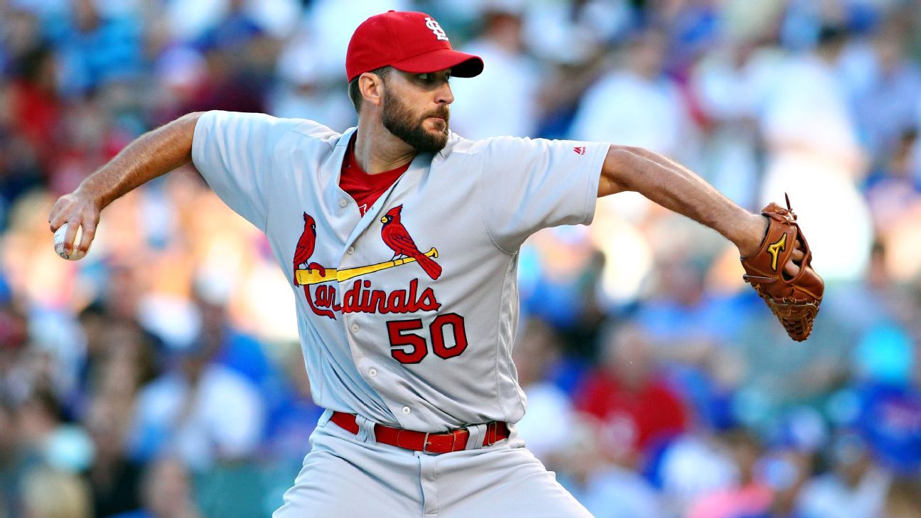 SEE IT: Adam Wainwright channels inner Randy Johnson, nearly hits