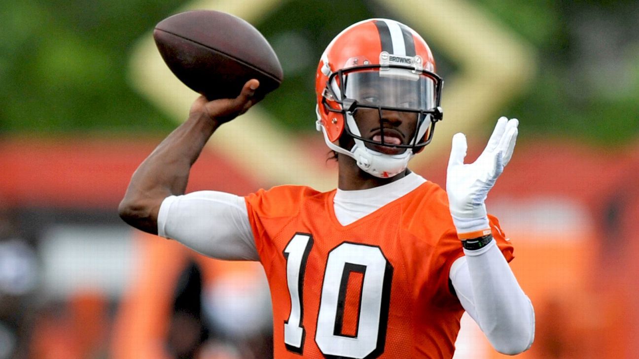 Terrelle Pryor of Cleveland Browns gets snaps at quarterback - ESPN