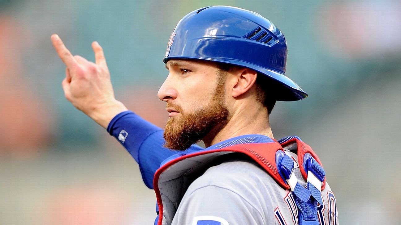 Report: The Brewers want a big return for catcher Jonathan Lucroy 
