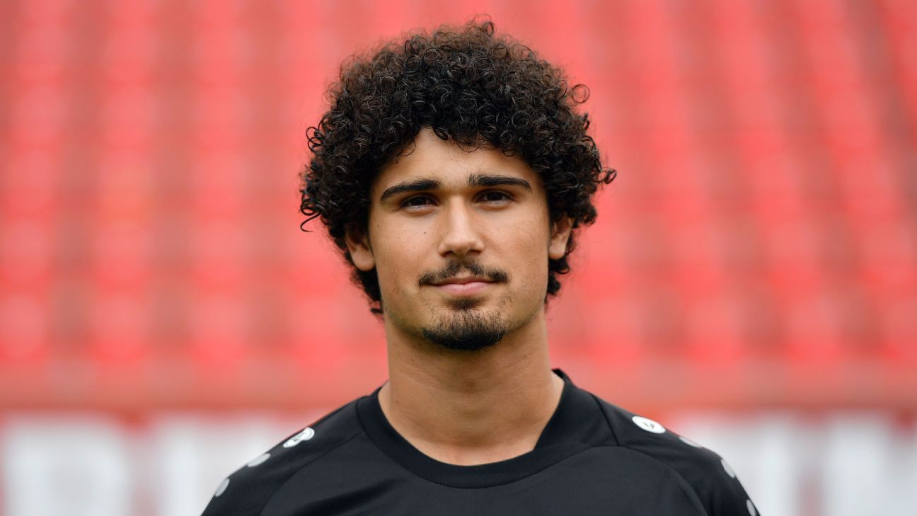 Mainz sign Leverkusen's Andre Ramalho on seasonlong loan