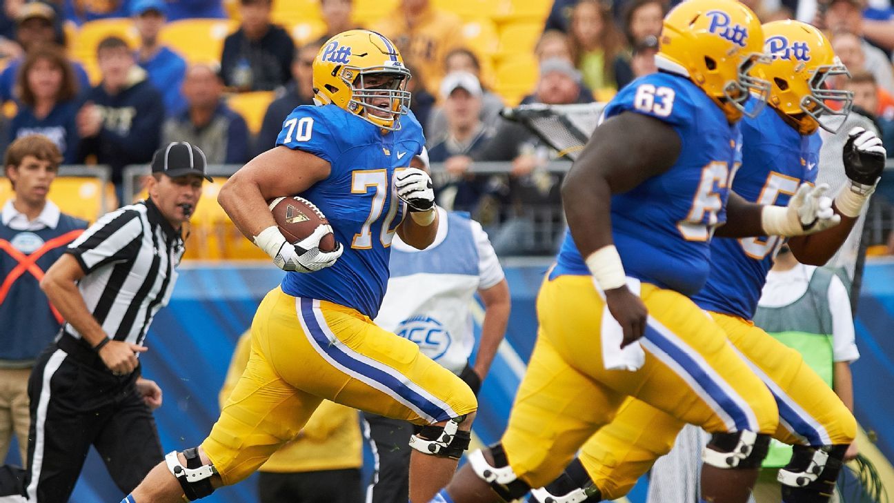 Pitt throwback uniforms should be worn every week 