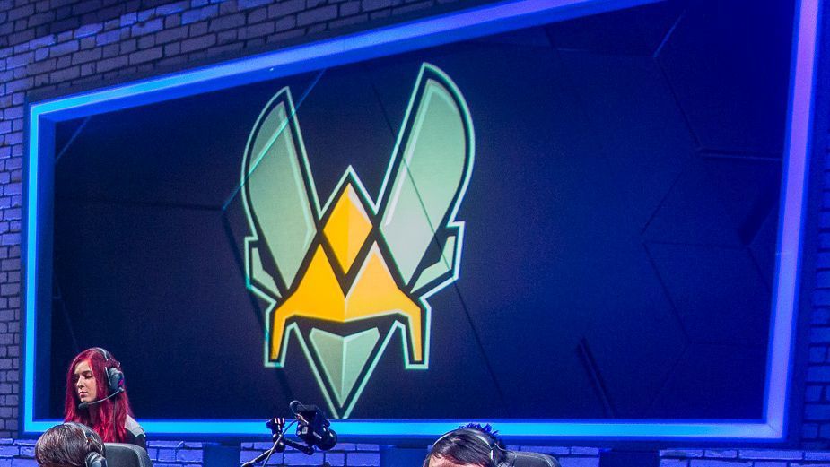 League of Legends Team Vitality signs LirA in offseason roster shuffle
