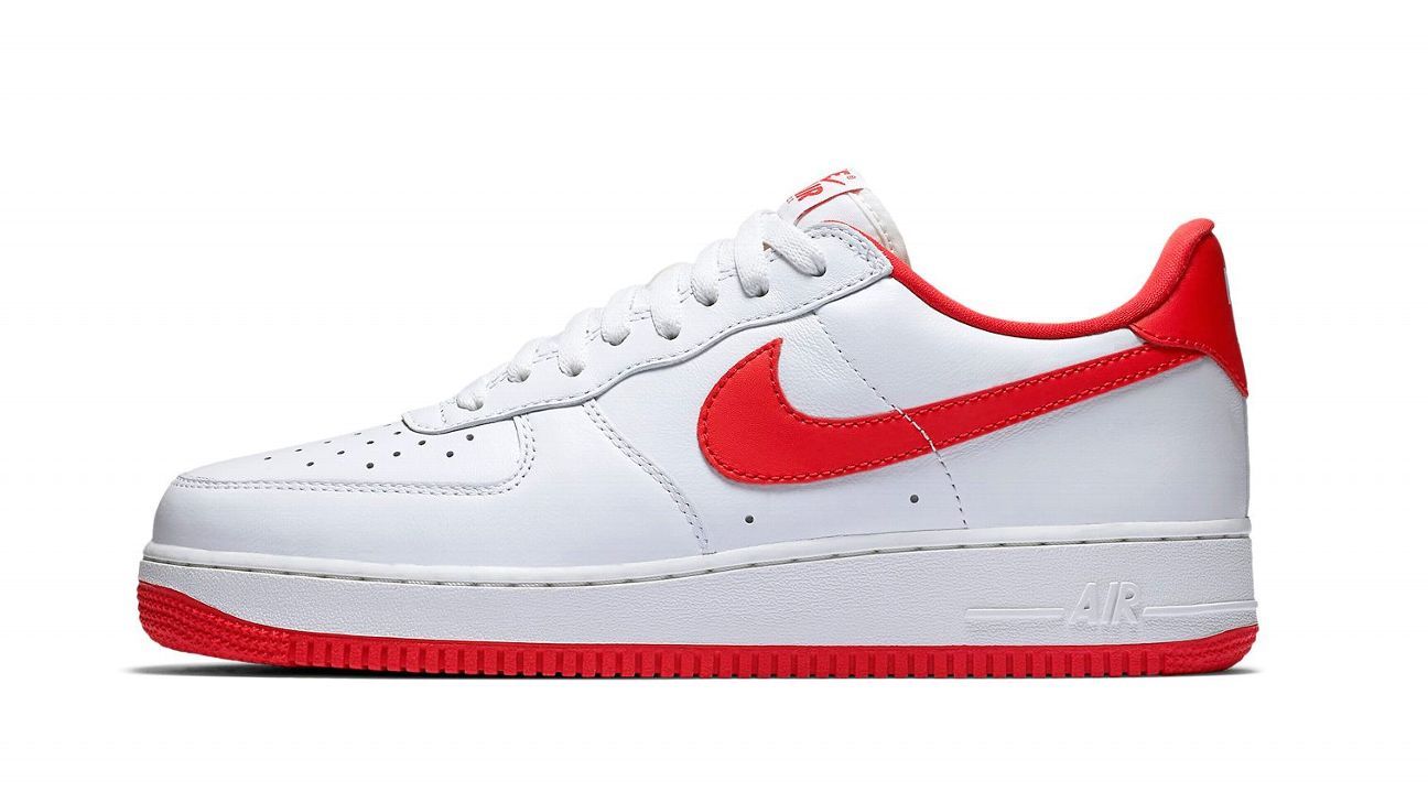 Are the air max or air force 1s better basketball? I really like the air  force 1s but I need a good mobility shoe. : r/Nike