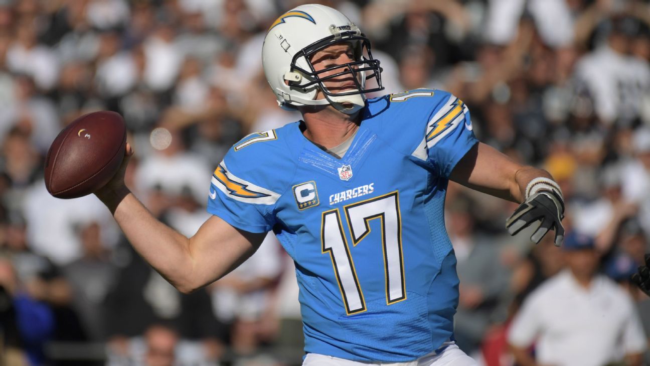 Philip Rivers sees similarities to Tony Romo, doesn't rule out