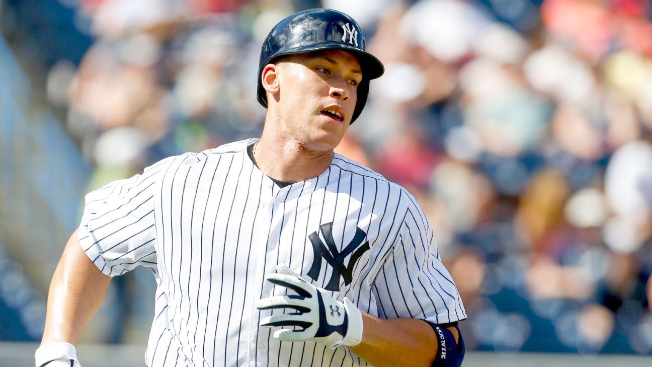 Aaron Judge literally runs through wall for Yankees