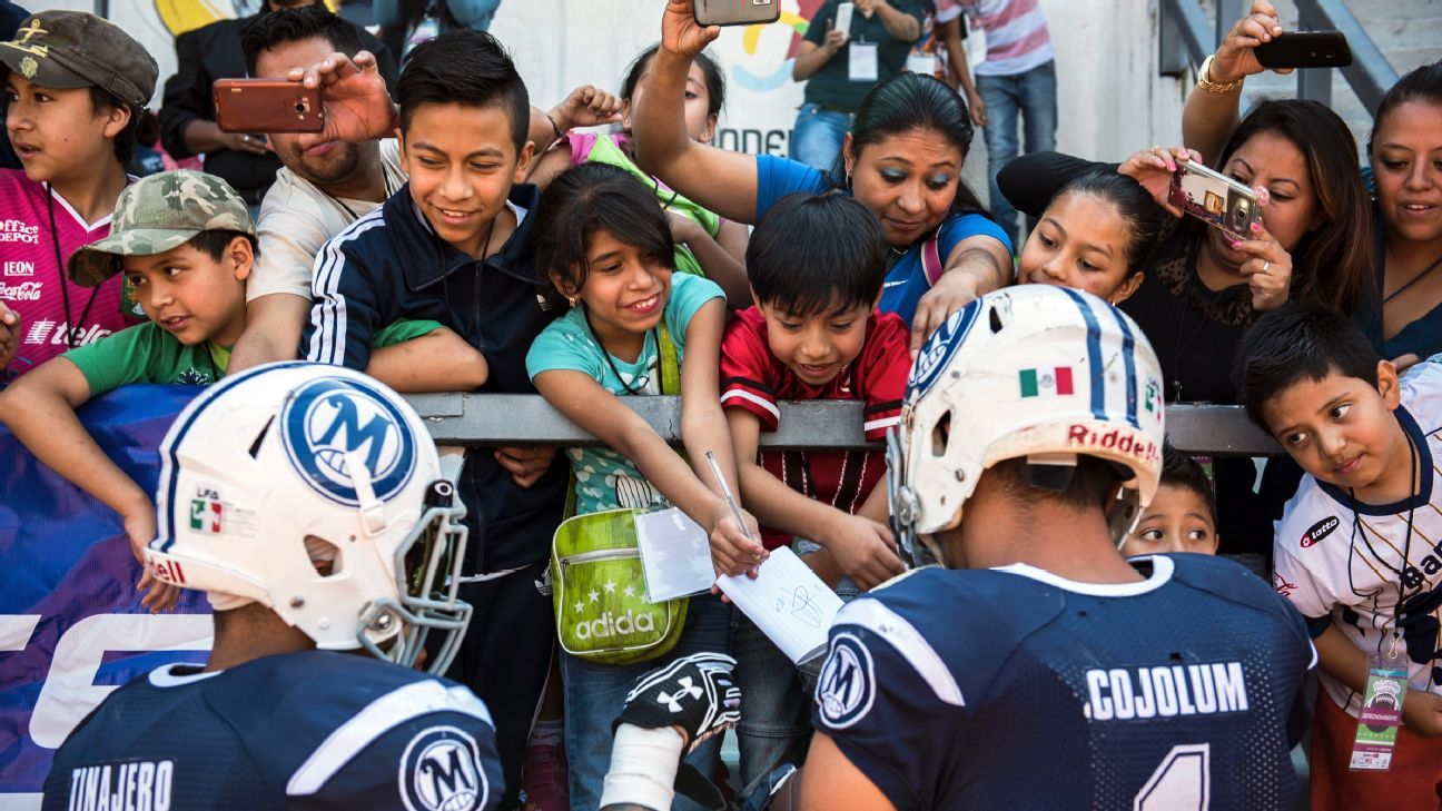 WHAT'S PRO FOOTBALL LIKE IN MEXICO? 