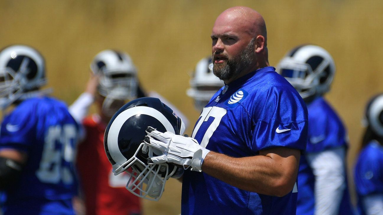 Every time I see that flag, I see Lee Deal': Rams captain Andrew Whitworth  on the loss of his best friend in battle - The Athletic