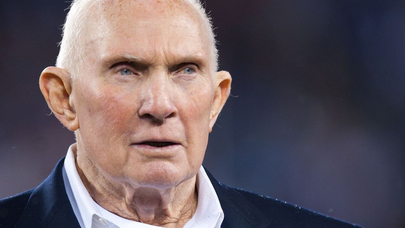 Today in Pro Football History: MVP Profile: Y.A. Tittle, 1962